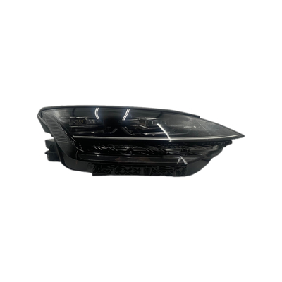 BYD Song PLUS DMI Champions Edition auto koplampen met DMI-technologie in 2021-2023